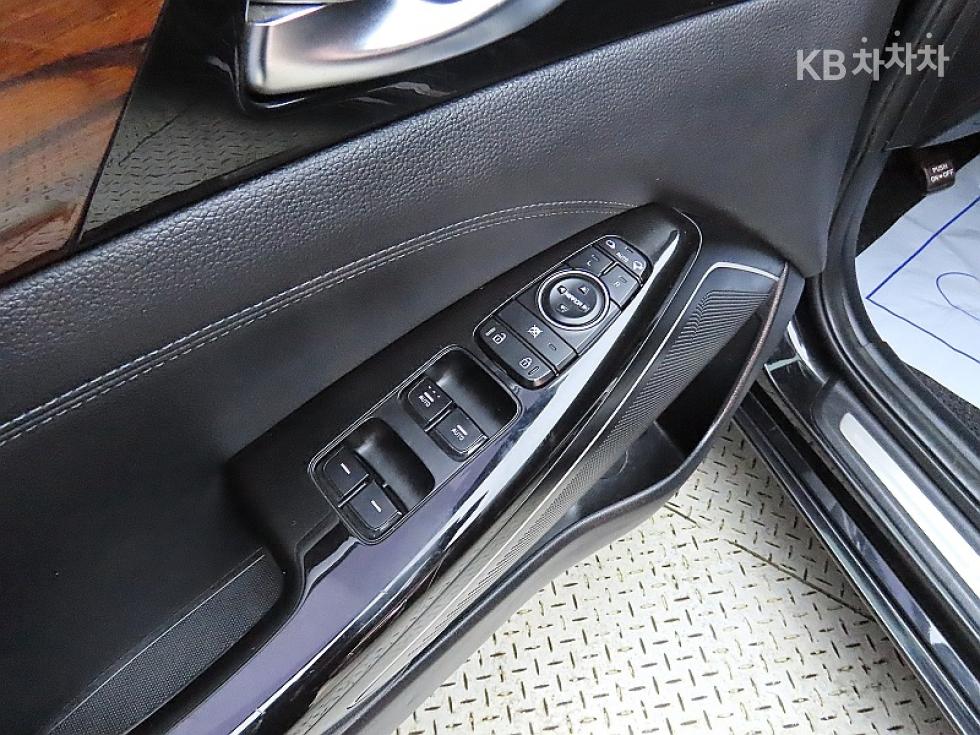 Kia K7 — miniaturë 13