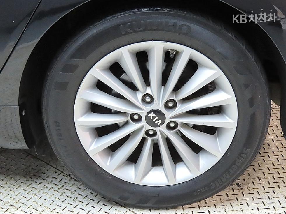 Kia K7 — miniaturë 20