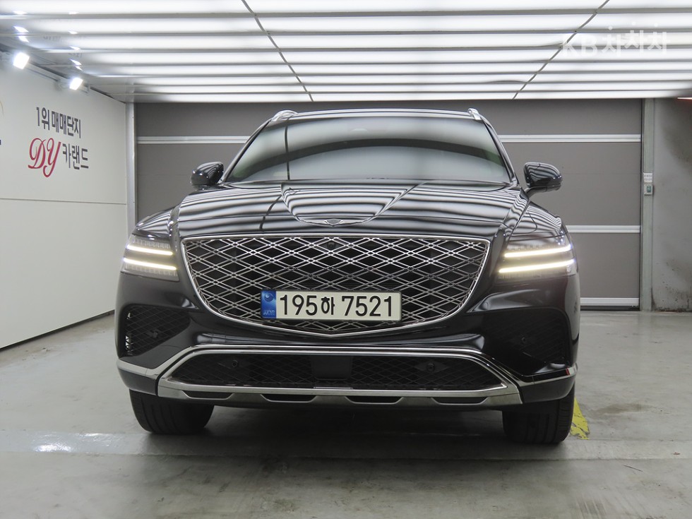 2023 Genesis GV80 photo