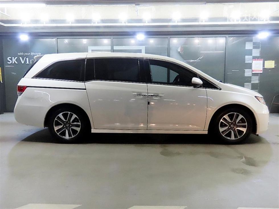 Honda Odyssey — miniaturë 3