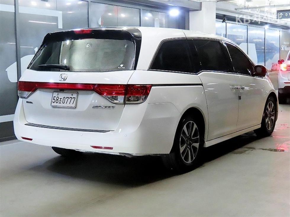 Honda Odyssey — miniaturë 4