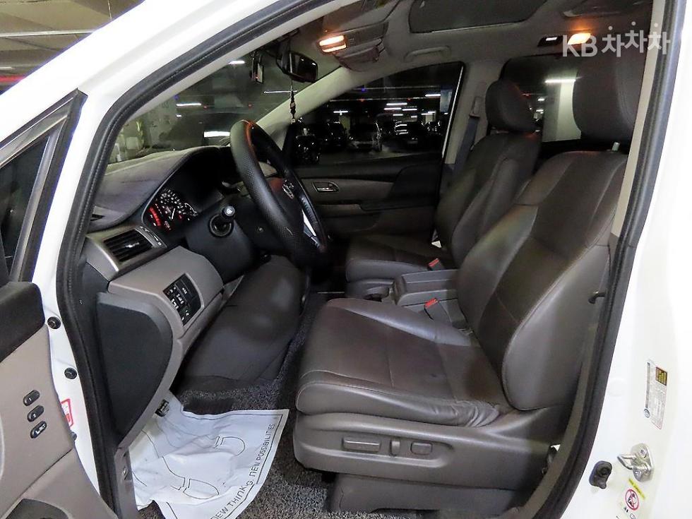 Honda Odyssey — miniaturë 6