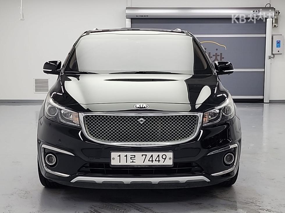 Kia Carnival — miniaturë 2