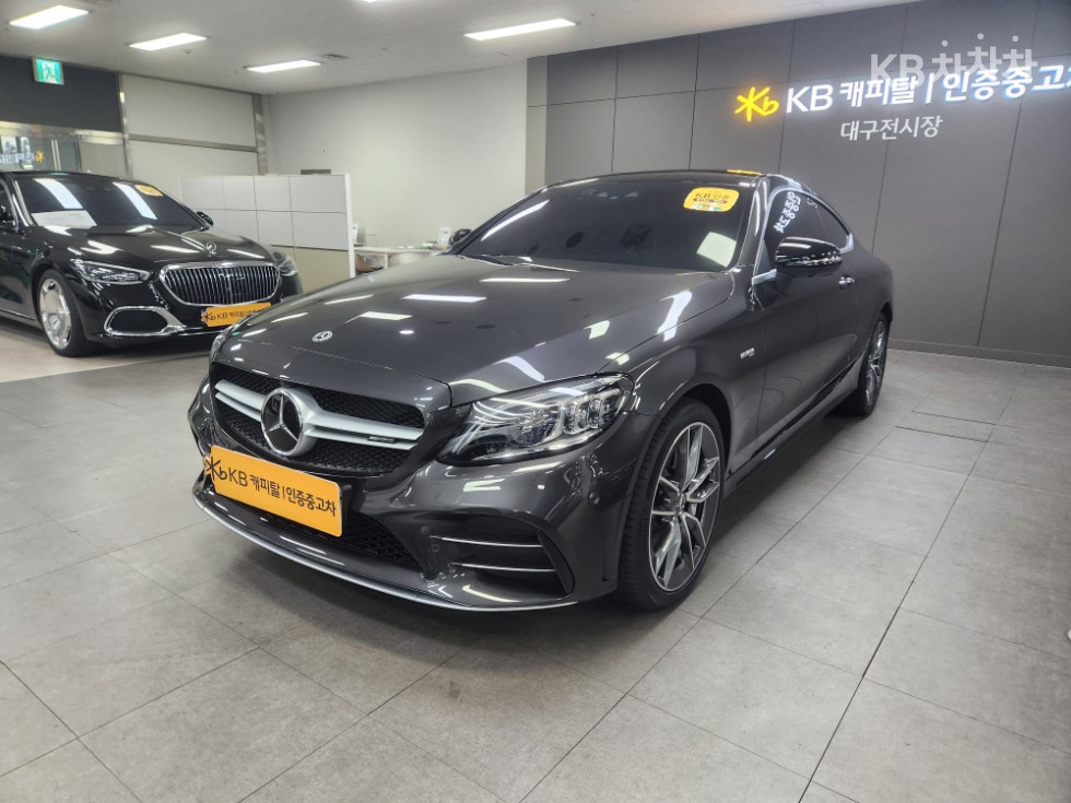 2024 Mercedes-Benz C photo