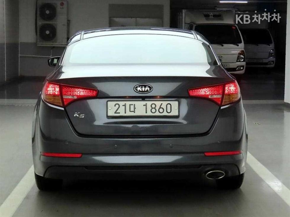 Kia K5 — miniaturë 3