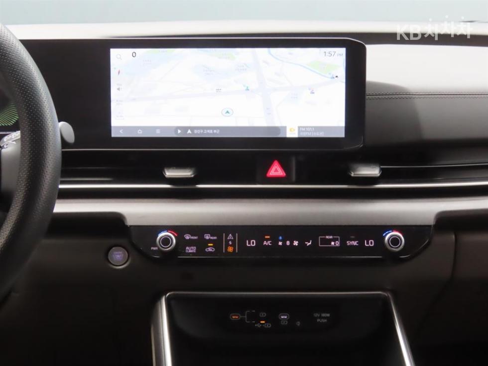 Kia Carnival — miniaturë 12