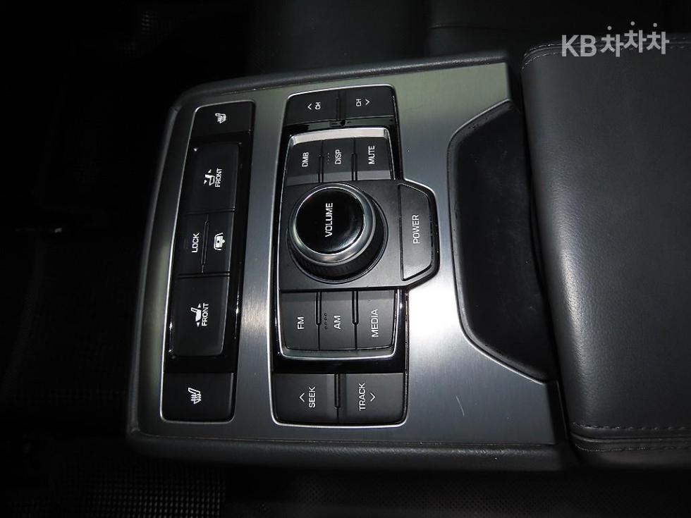 Hyundai Genesis — miniaturë 15