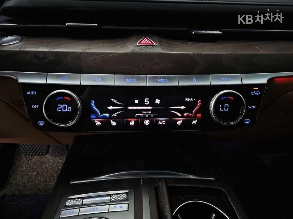 Genesis G80 — miniaturë 10