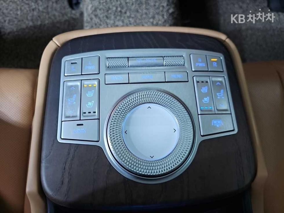 Genesis G80 — miniaturë 15