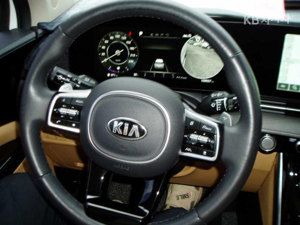 Kia Carnival — miniaturë 12