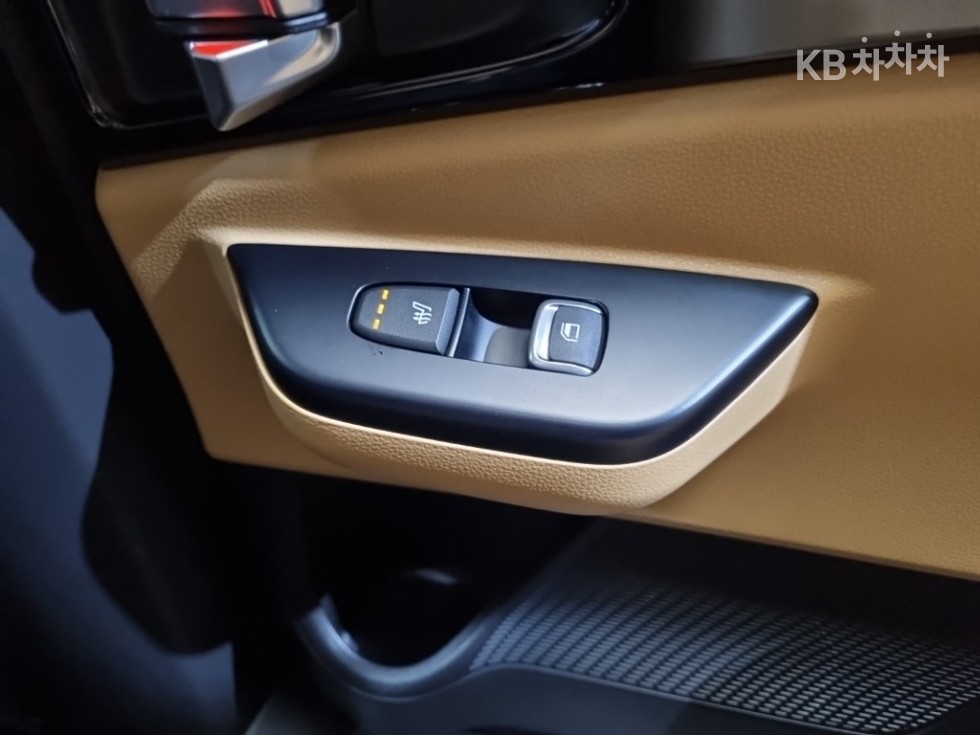 Kia Carnival — miniaturë 22