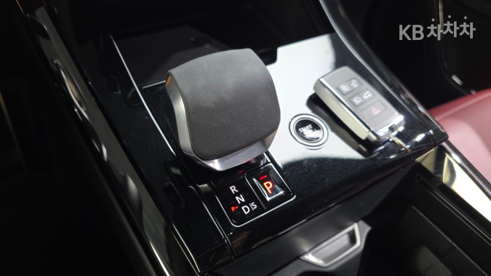 Land Rover Range Rover Sport — miniaturë 12
