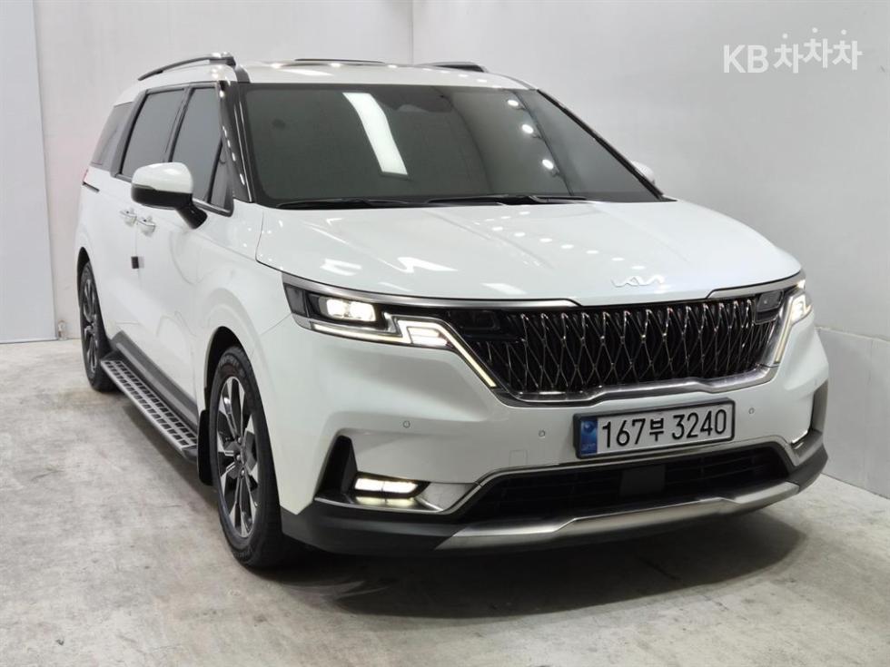 Kia Carnival — miniaturë 2