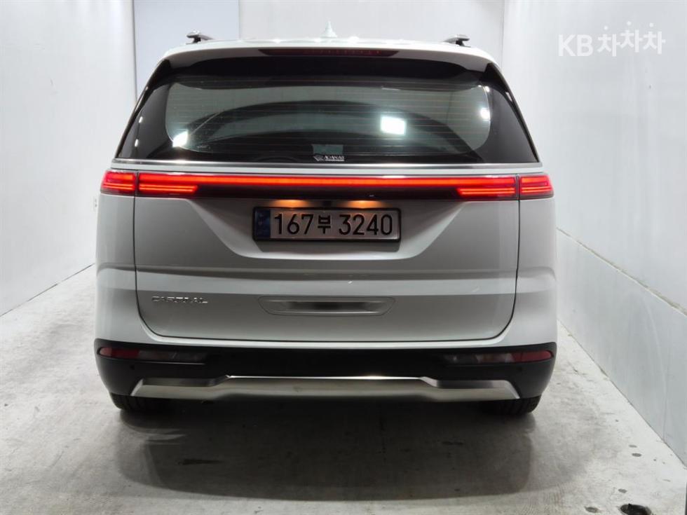 Kia Carnival — miniaturë 3