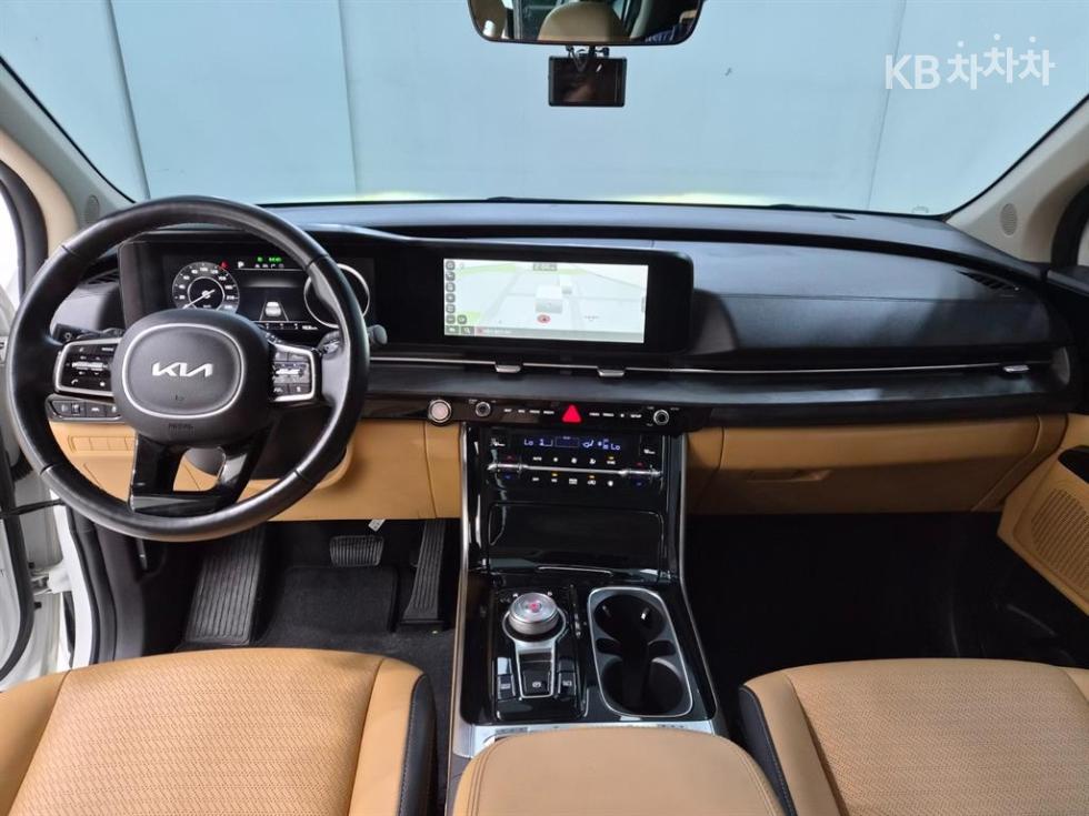 Kia Carnival — miniaturë 8