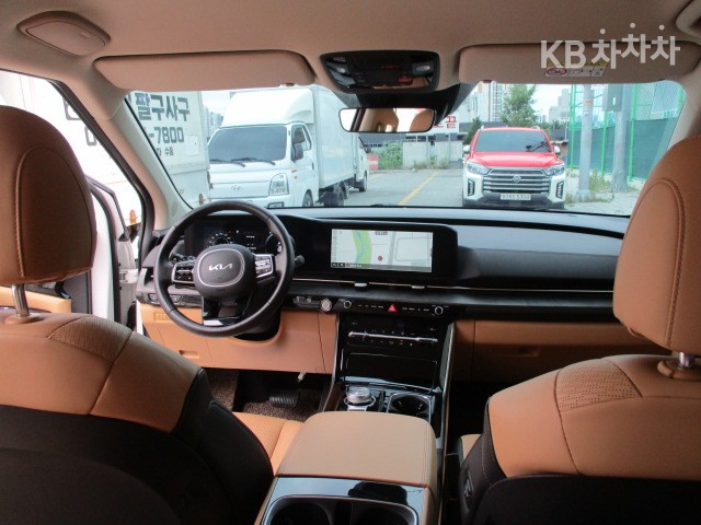 Kia Carnival — miniaturë 13
