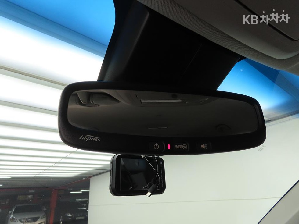 Chevrolet Orlando — miniaturë 17
