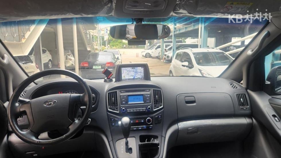 Hyundai Starex — miniaturë 5