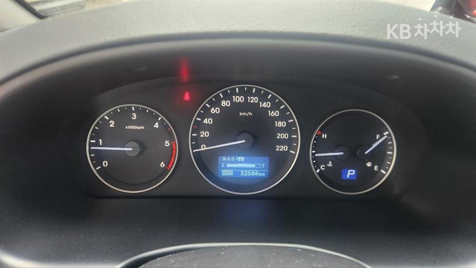 Hyundai Starex — miniaturë 6