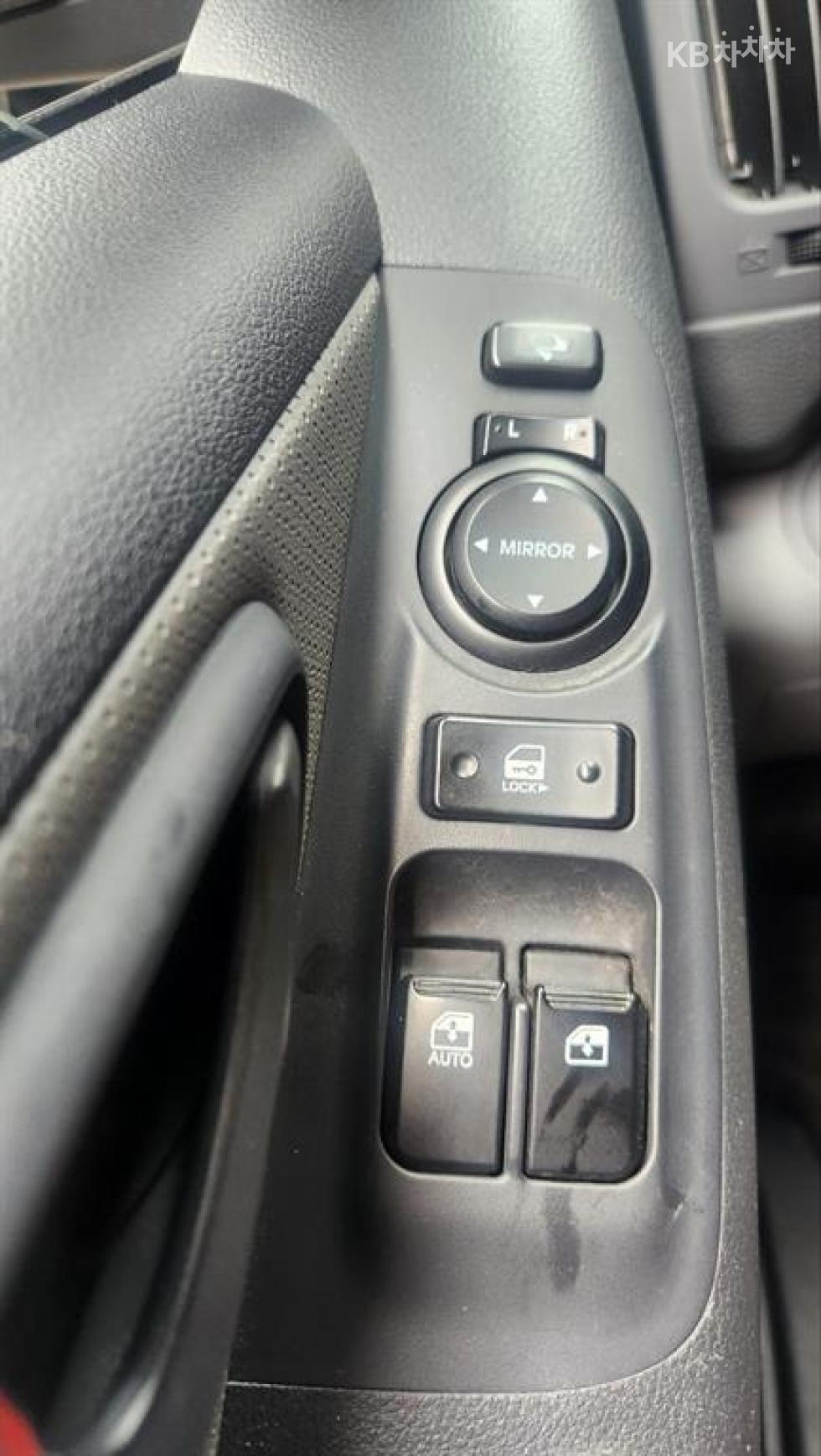 Hyundai Starex — miniaturë 12