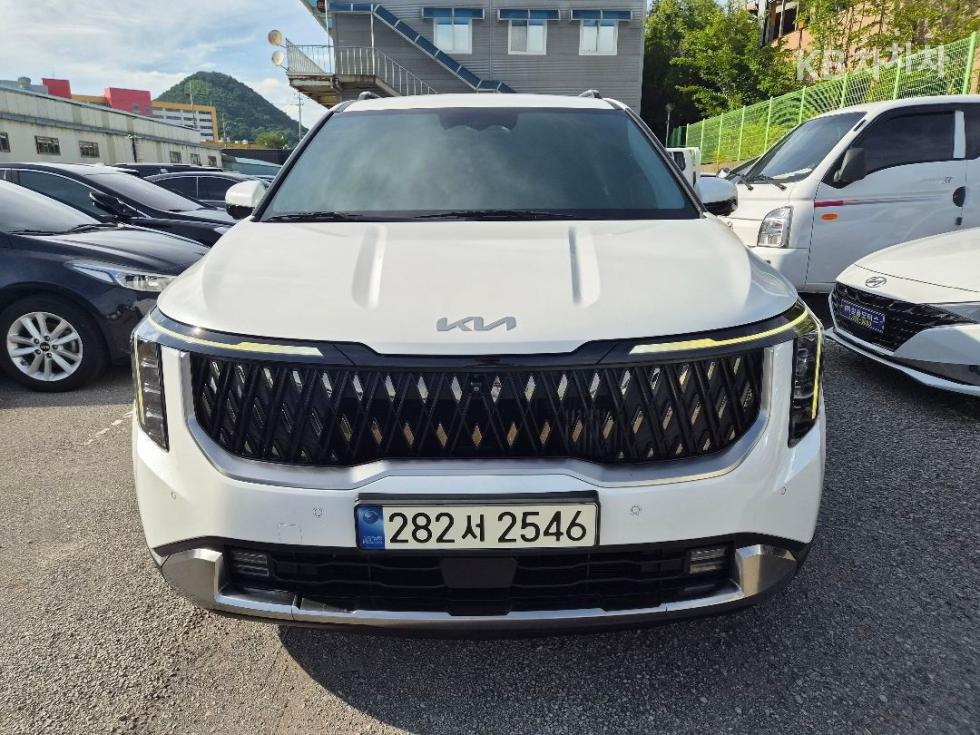 Kia Carnival — miniaturë 2