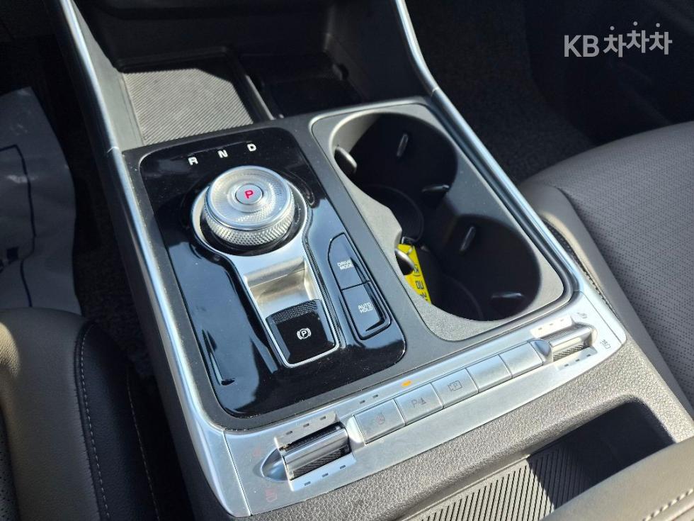 Kia Carnival — miniaturë 17