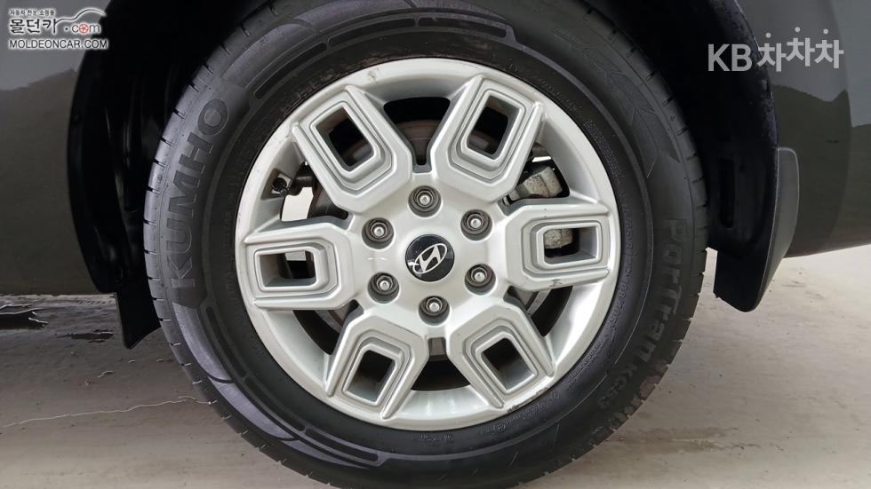Hyundai Staria — miniaturë 6