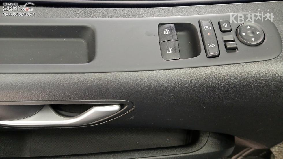 Hyundai Staria — miniaturë 9