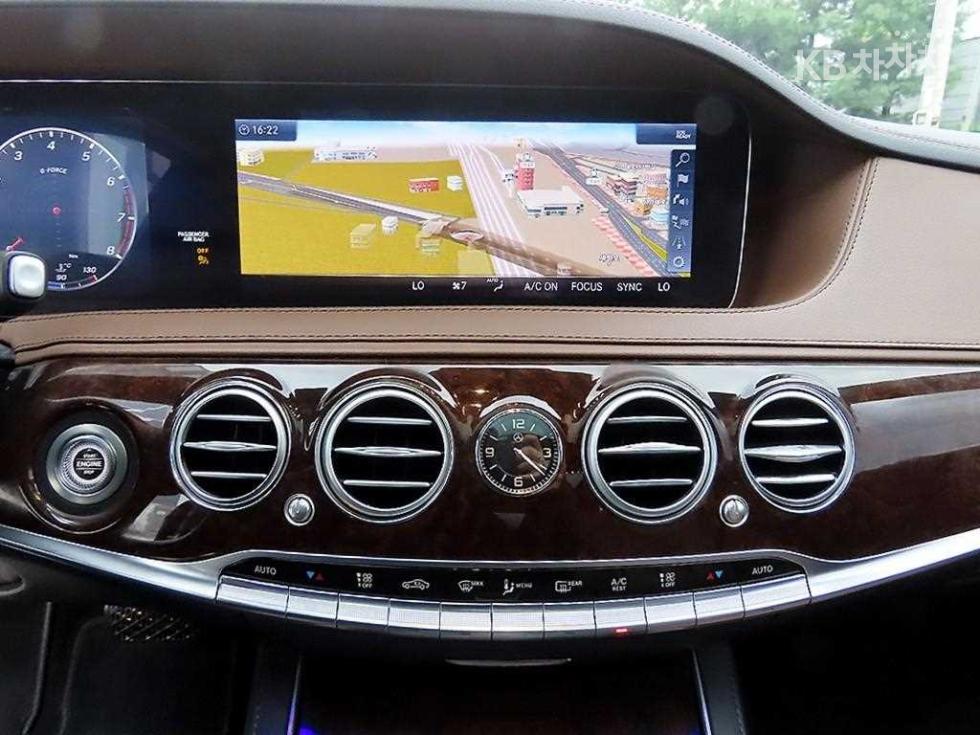 Mercedes-Benz S-klasse — miniaturë 13