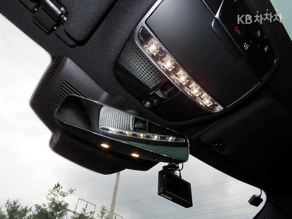 Mercedes-Benz S-klasse — miniaturë 14