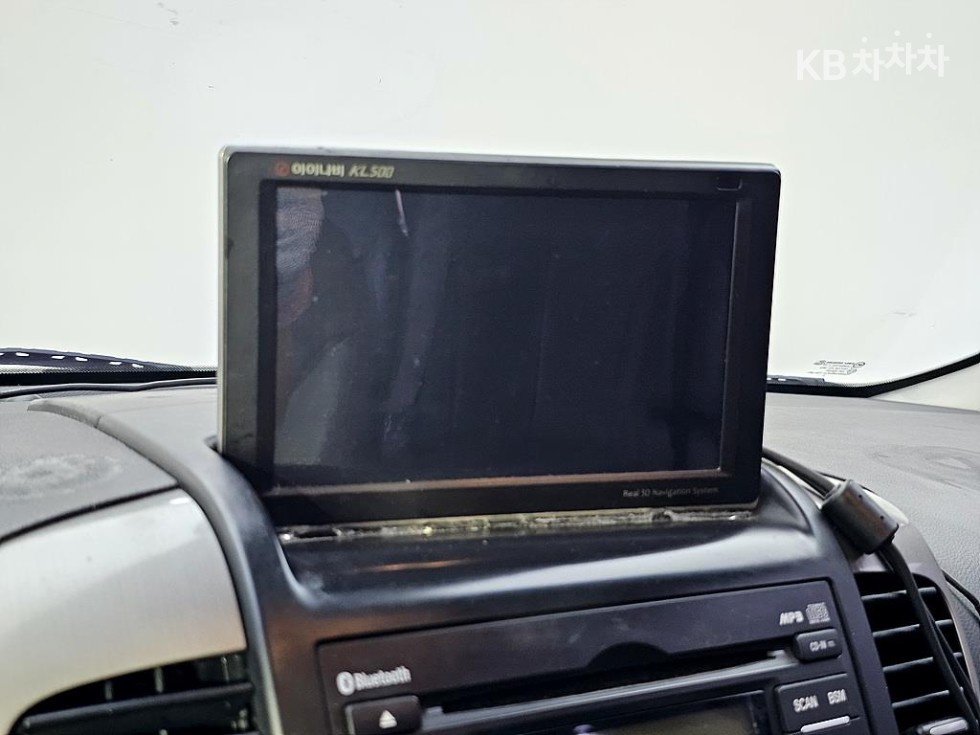 Kia Carnival — miniaturë 16