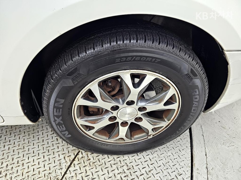 Kia Carnival — miniaturë 20