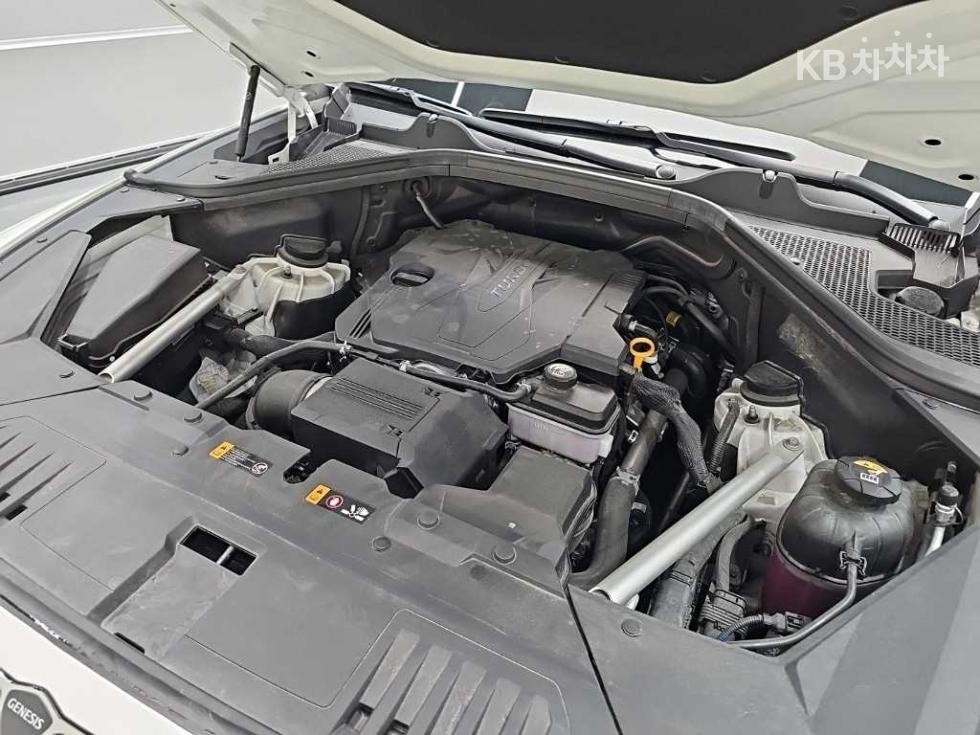 2024 Genesis GV80 photo
