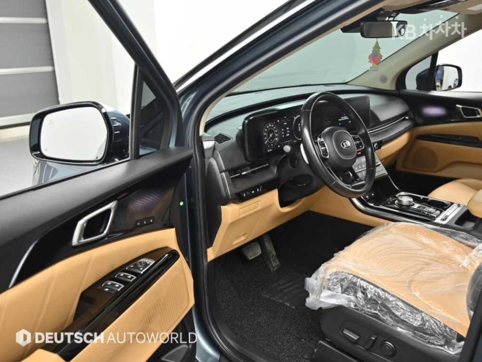 Kia Carnival — miniaturë 11