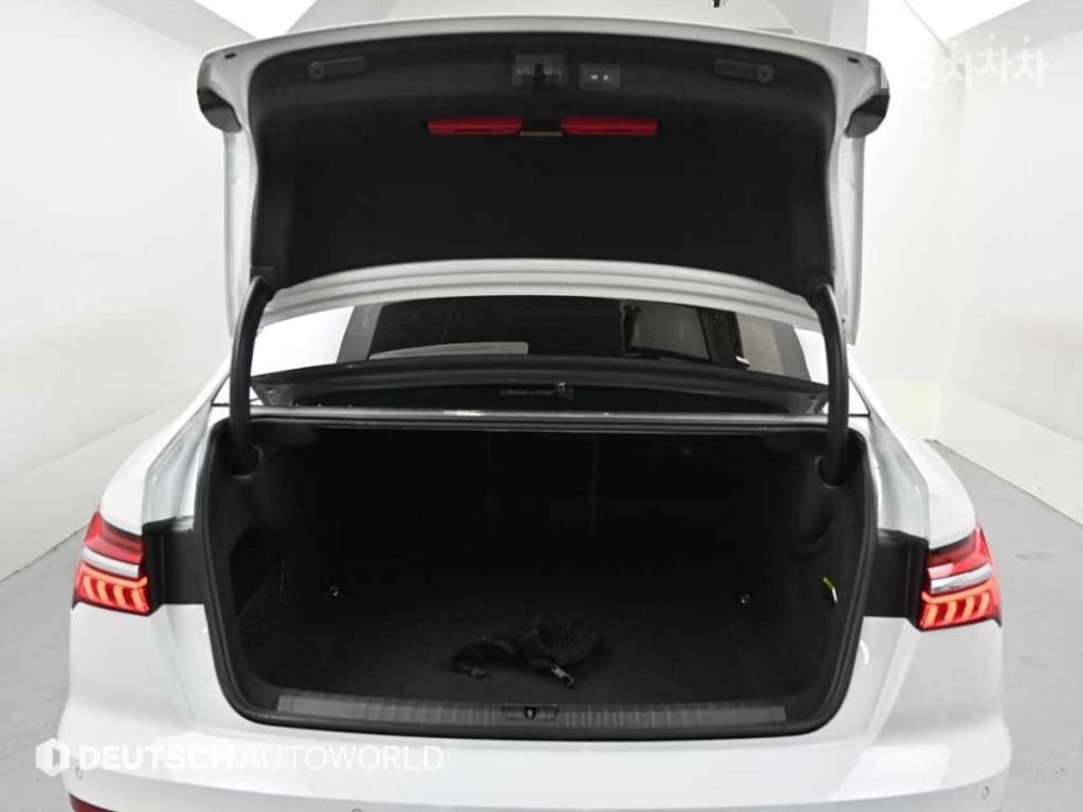Audi A6 — miniaturë 19