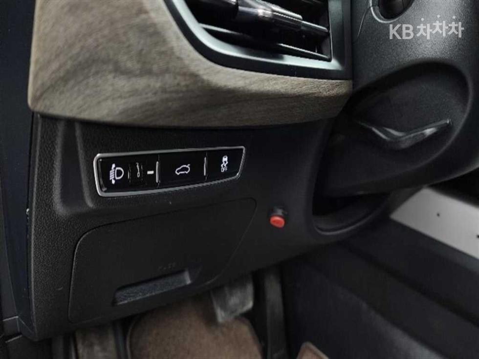Kia K8 — miniaturë 16