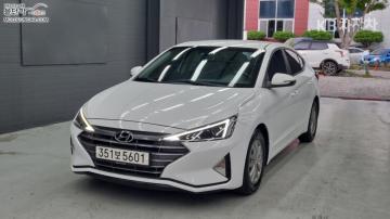 Hyundai Avante 렌터카 1.6 LPi — foto 1