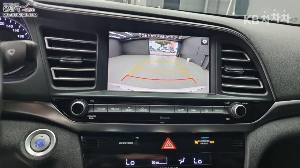 Hyundai Avante — miniaturë 13
