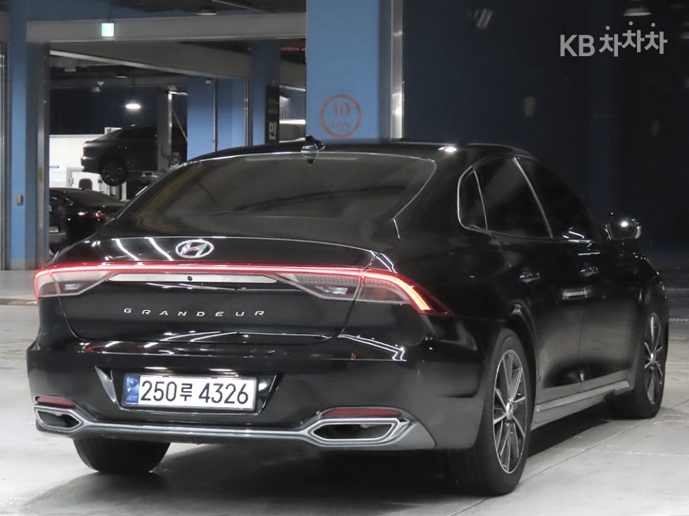 Hyundai Grandeur — miniaturë 4