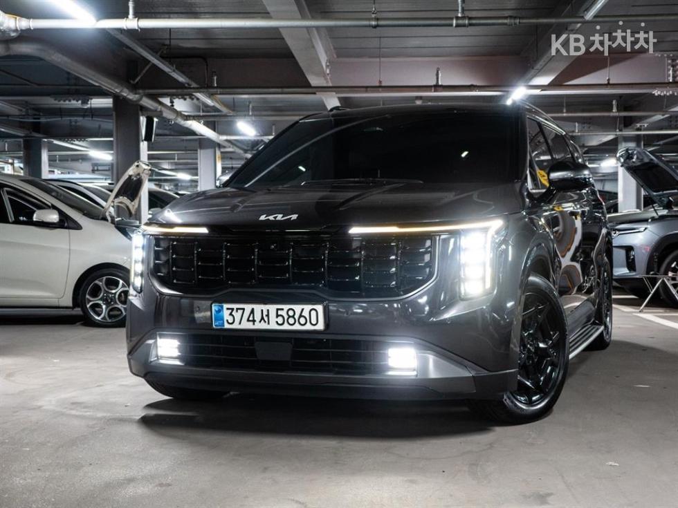 Kia Carnival — miniaturë 2