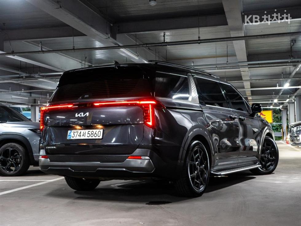Kia Carnival — miniaturë 3
