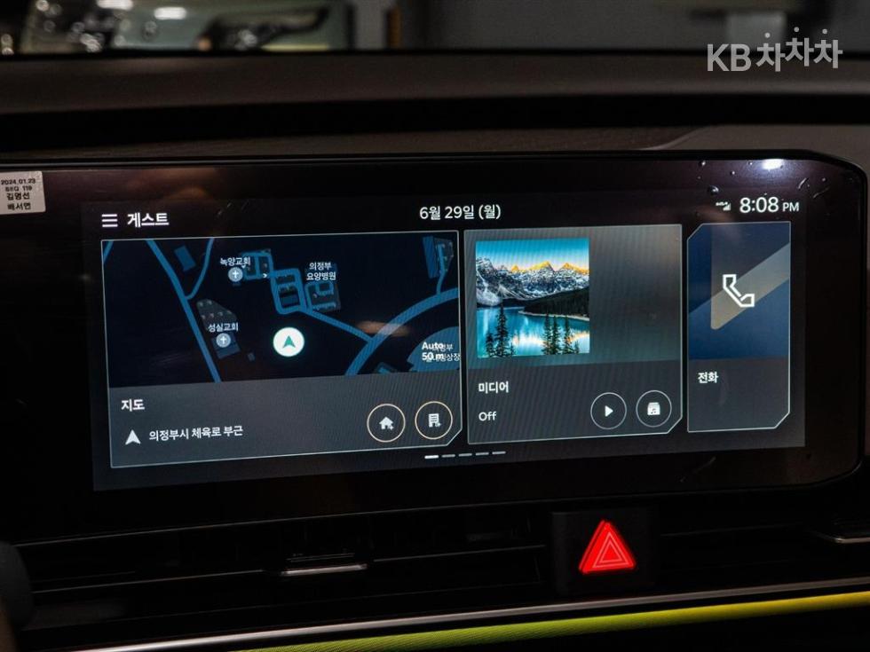 Kia Carnival — miniaturë 15