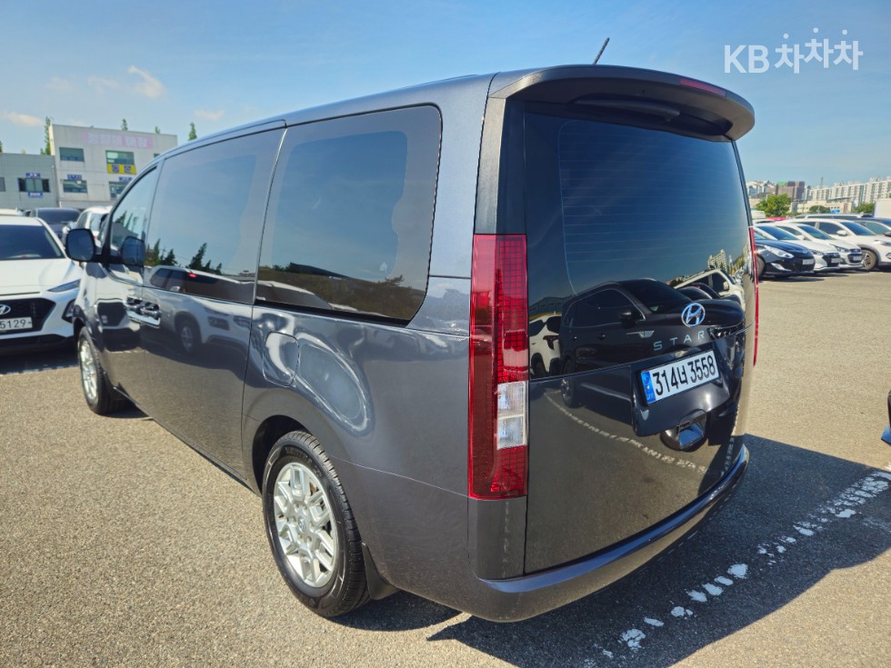 Hyundai Staria — miniaturë 5