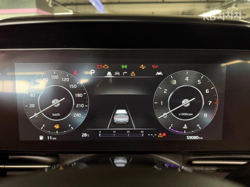 Kia Carnival — miniaturë 10