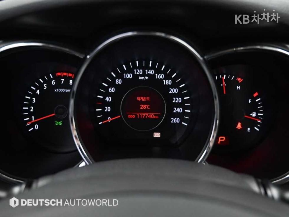 Kia K5 — miniaturë 8