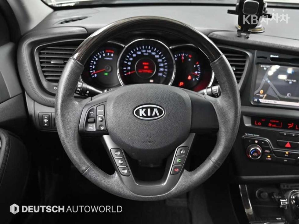 Kia K5 — miniaturë 13