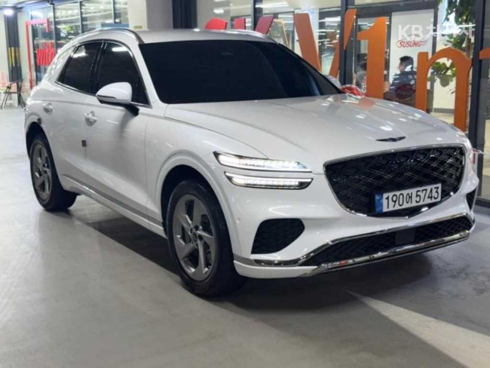 2024 Genesis GV70 photo