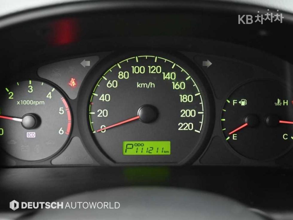 Hyundai Starex — miniaturë 8