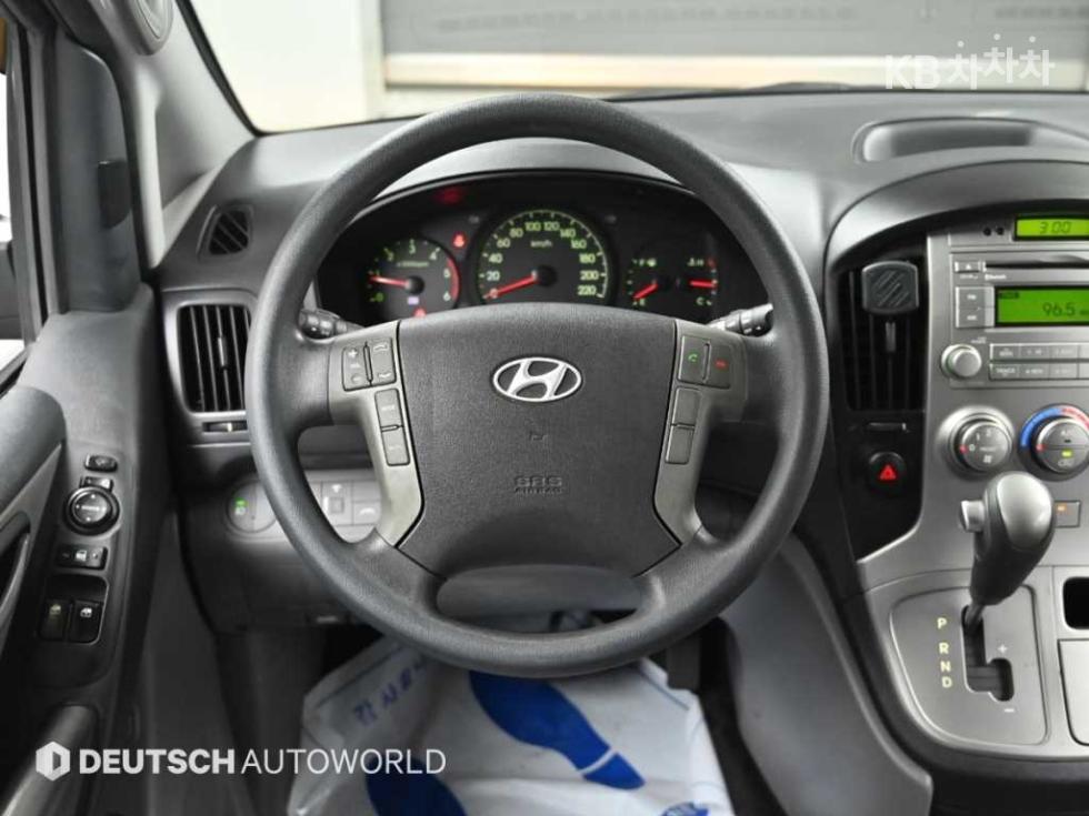 Hyundai Starex — miniaturë 13
