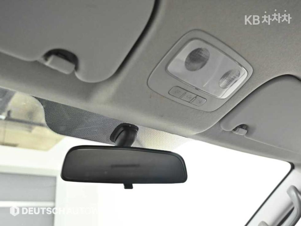 Hyundai Starex — miniaturë 18